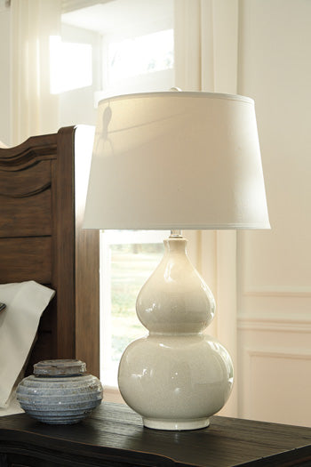 Saffi Table Lamp in Cream