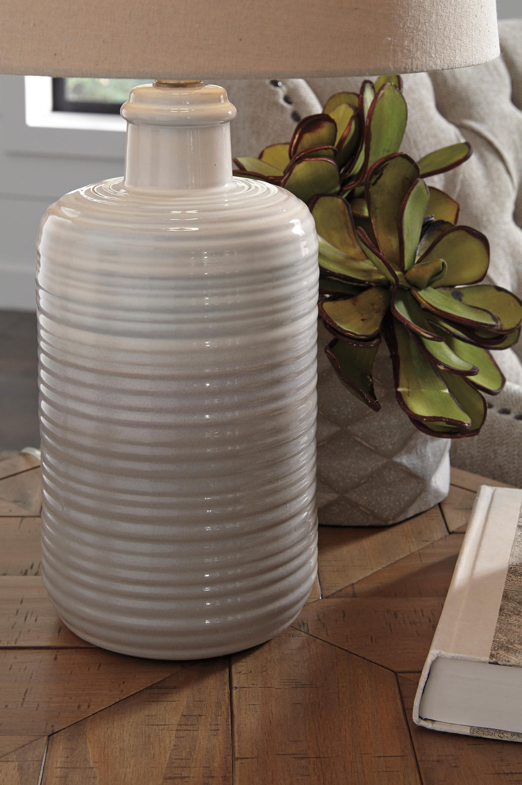 Marnina Table Lamp (Set of 2) in Taupe, detail view