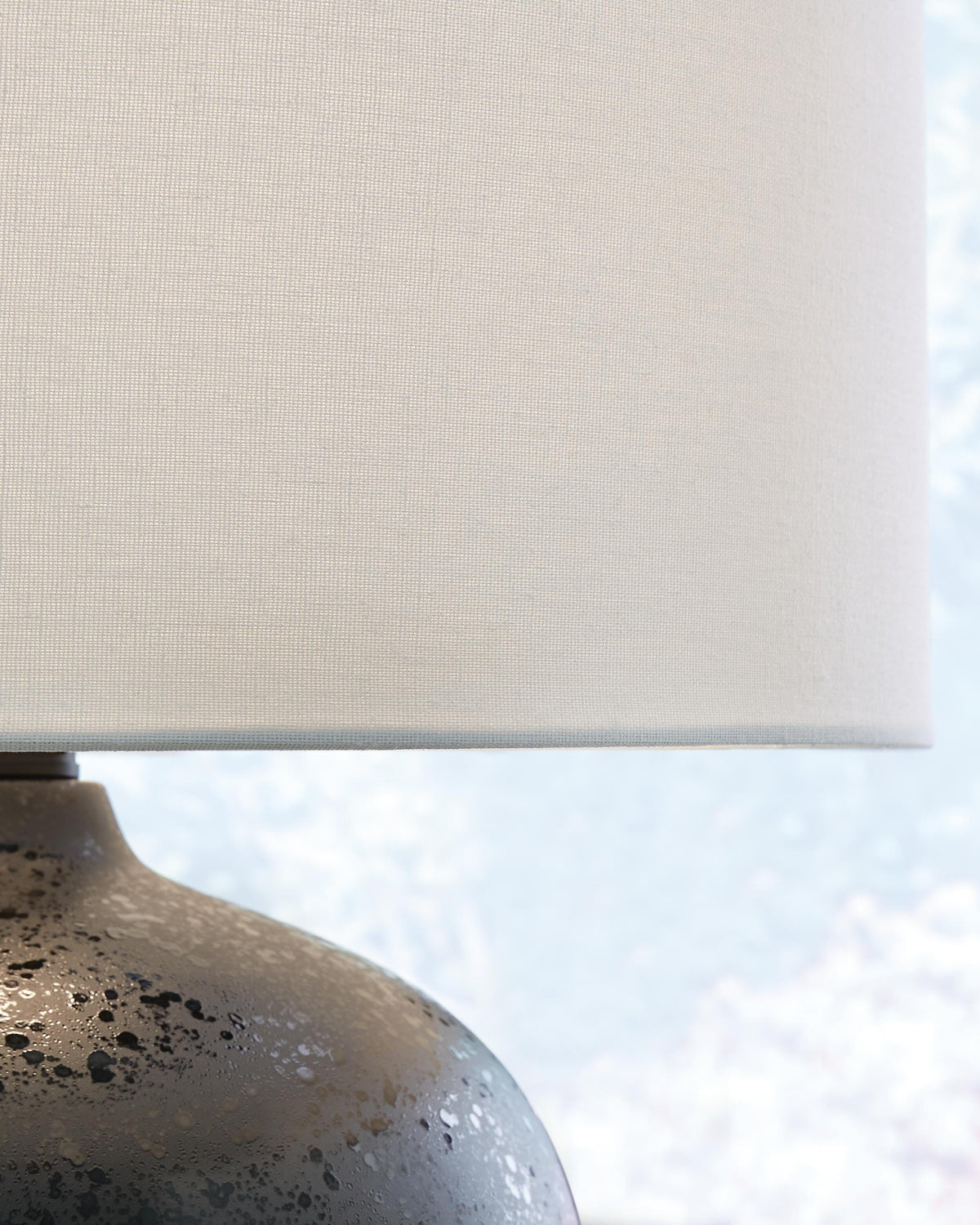Ladstow Table Lamp in Black, detail view