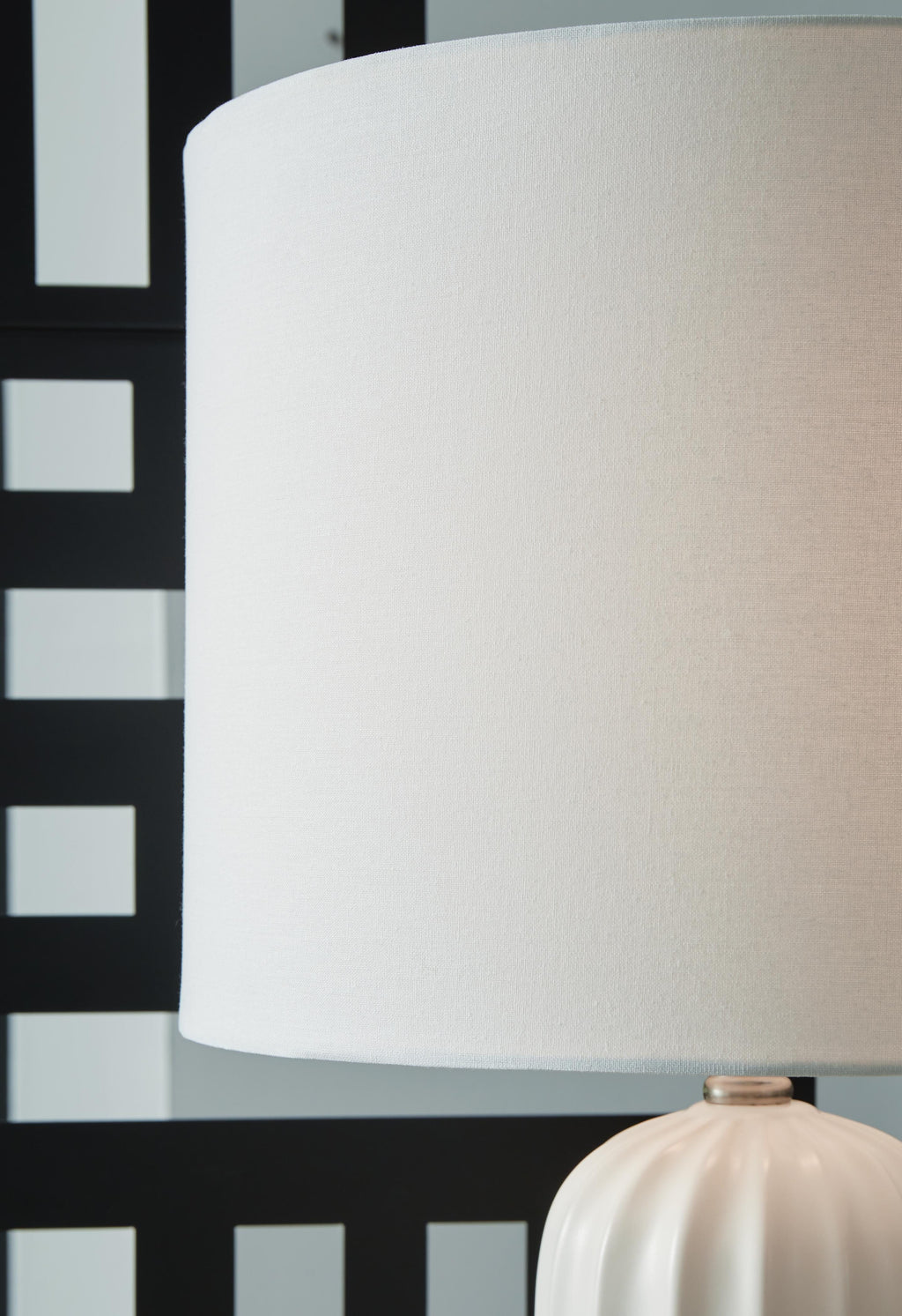 Clarkland Table Lamp (Set of 2) in White, detail view