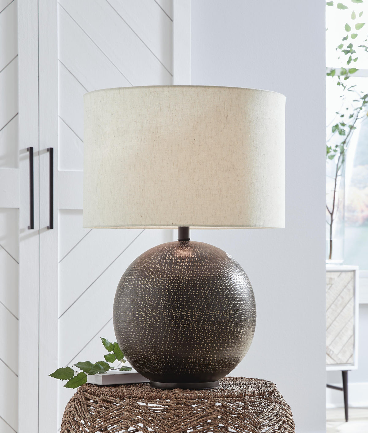 Hambell Table Lamp in Black/Gold Finish, alternate view 3