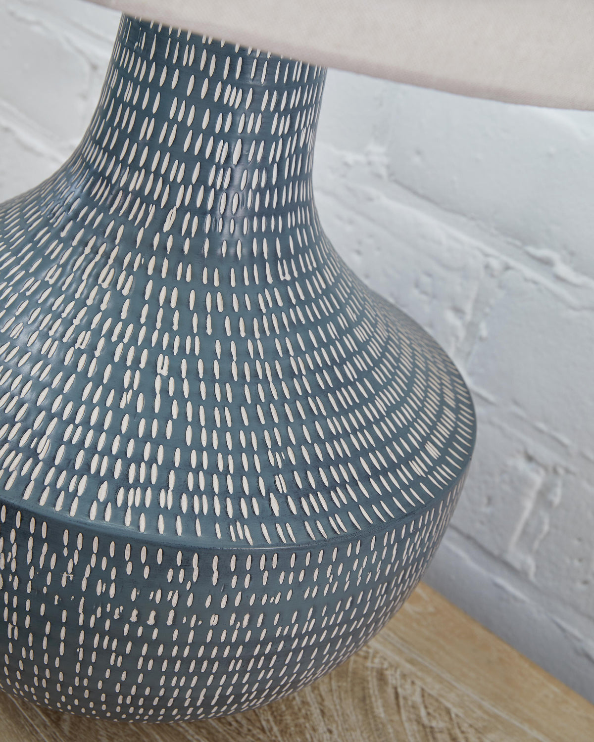Schylarmont Table Lamp in Antique Gray/White, detail view