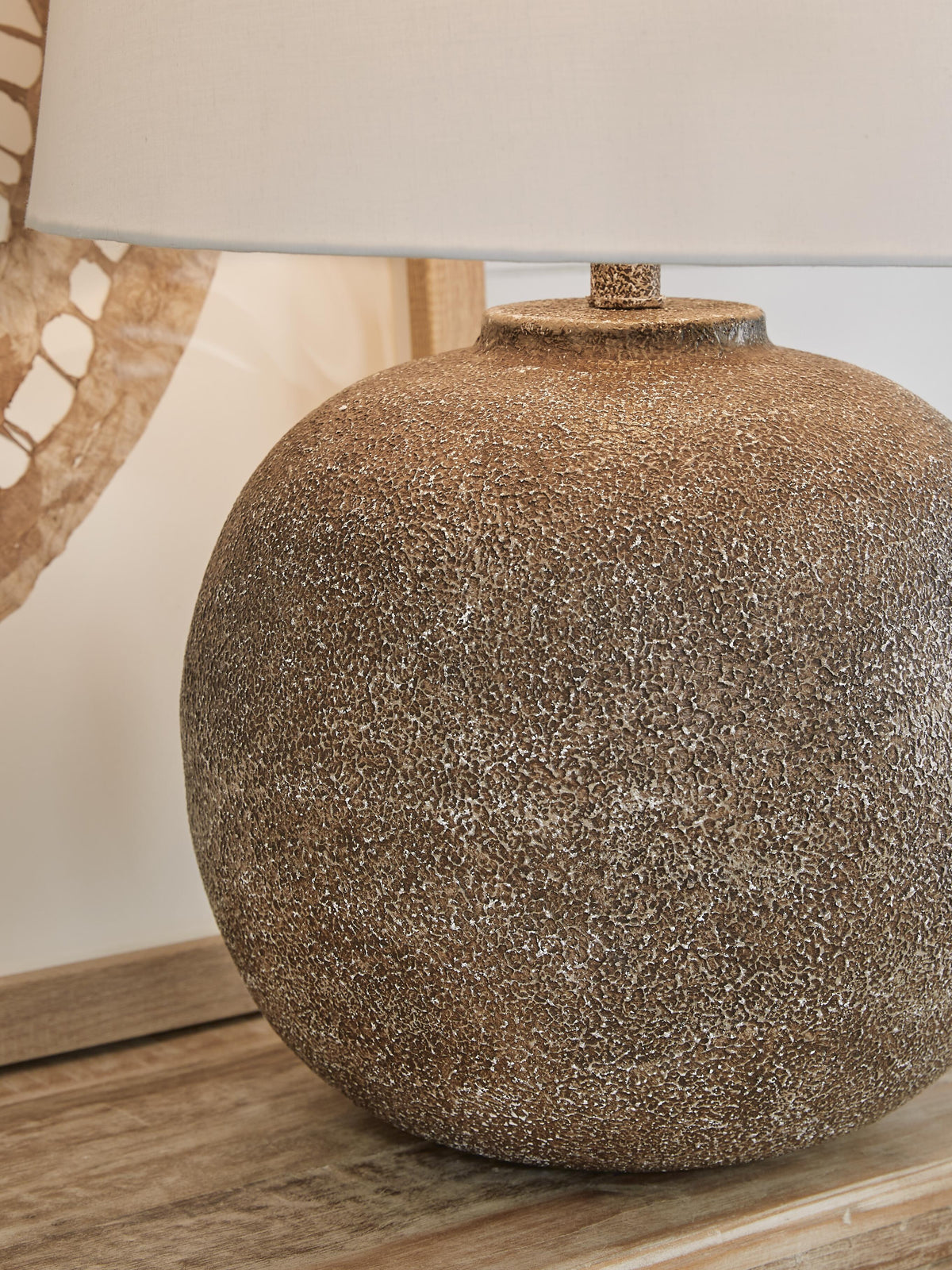 Neavesboro Table Lamp in Antique Brown/White, detail view
