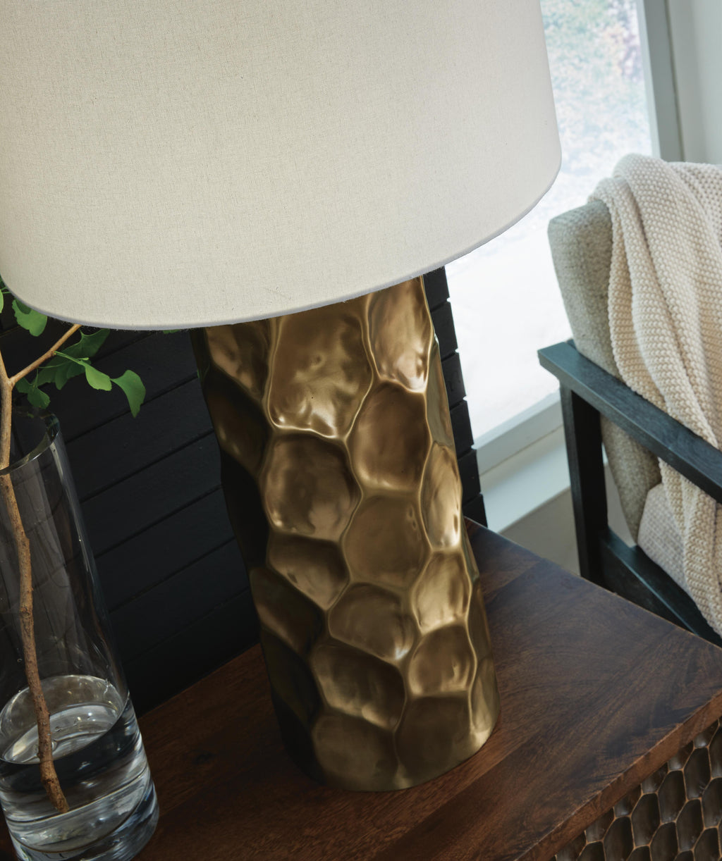 Marshawn Table Lamp in Gold Finish, detail view