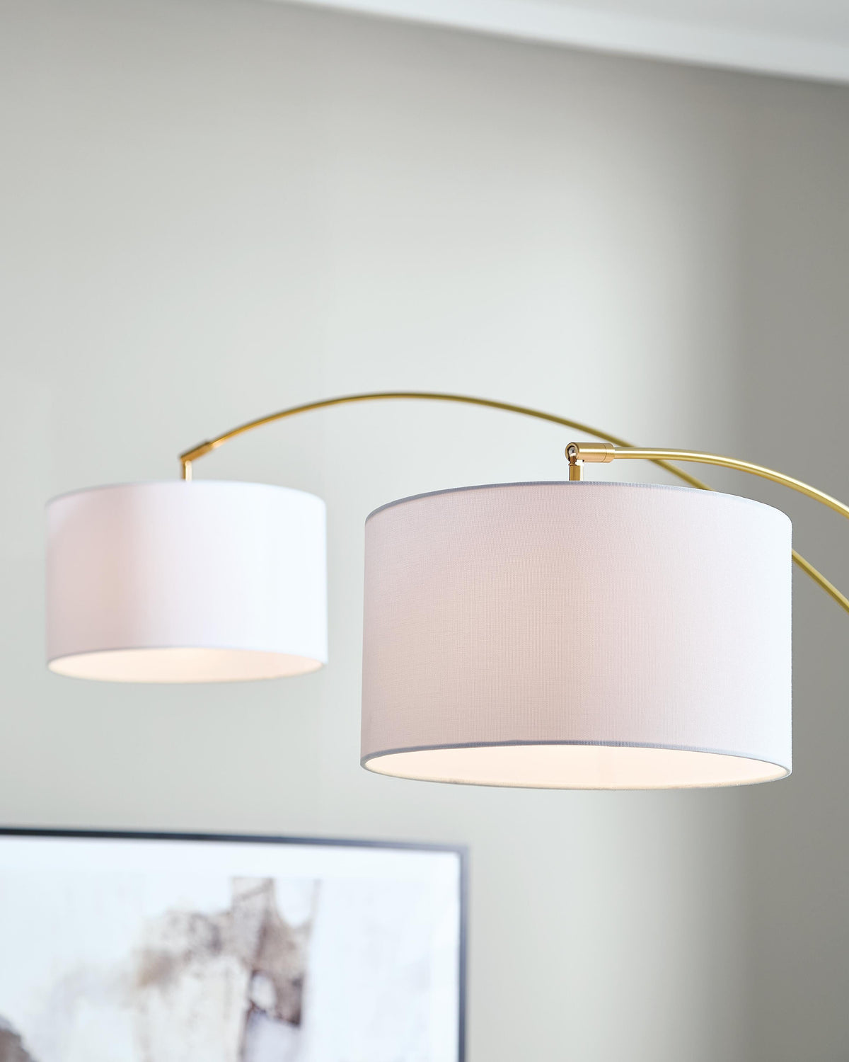 Valo Arc Lamp in Gold Finish, detail view