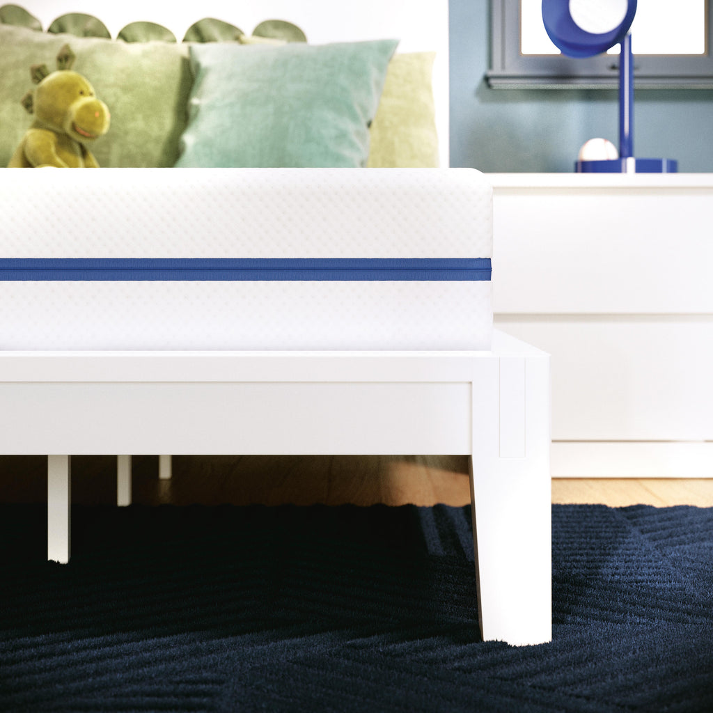 Nectar Foam Kids Full Mattress in White, detail view