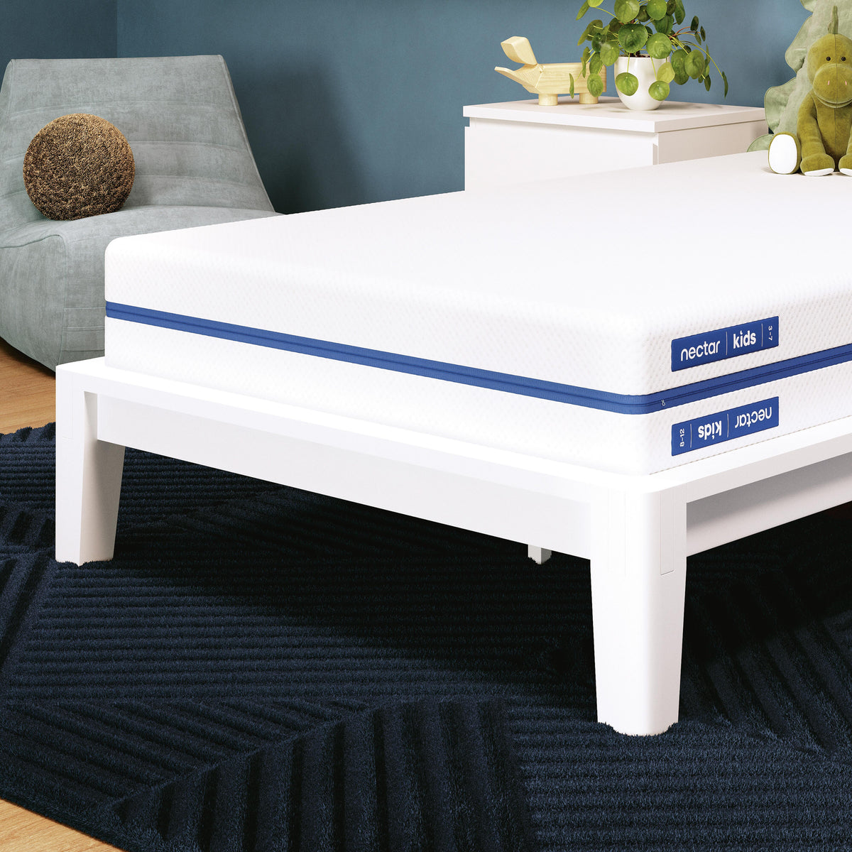 Nectar Foam Kids Full Mattress in White, detail view