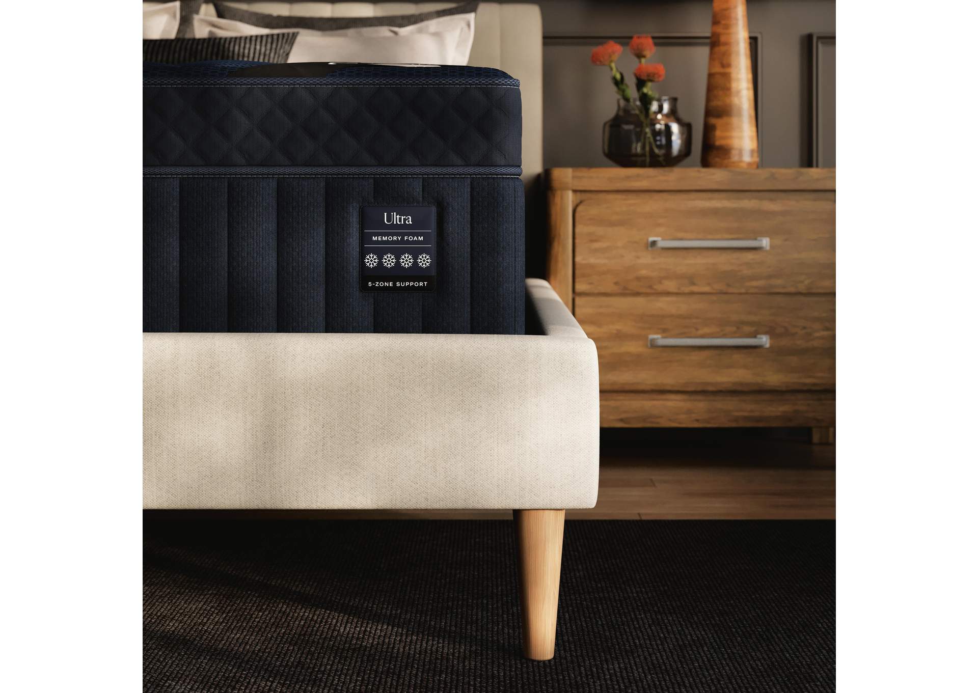 Dreamcloud Ultra Memory Foam Queen Mattress detail