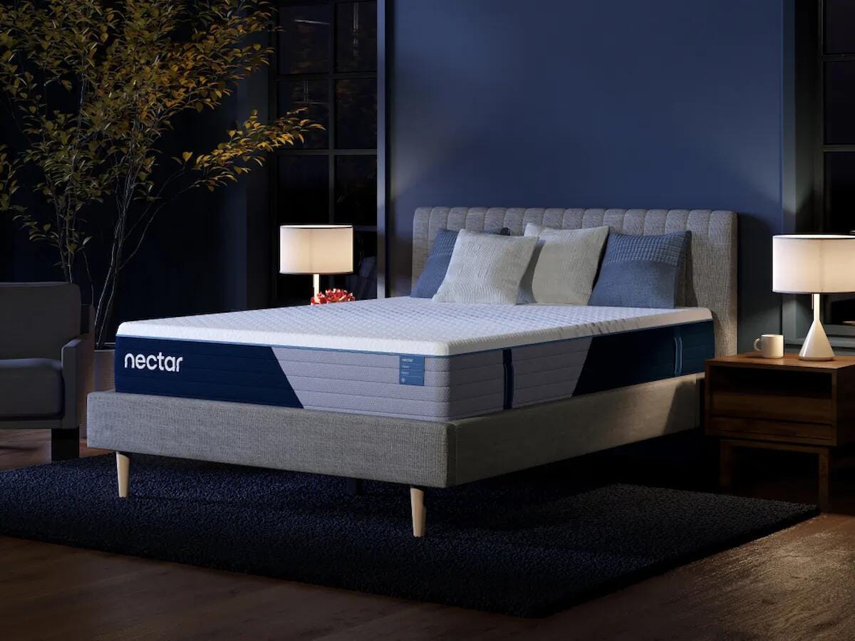 Nectar Classic Hybrid California King Mattress in White, alternate view 8