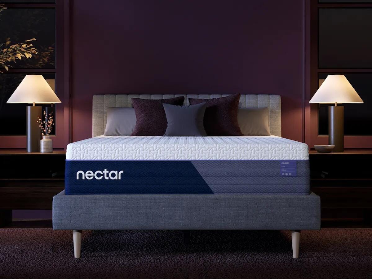 Nectar Luxe Hybrid Full Mattress in White, alternate view 2