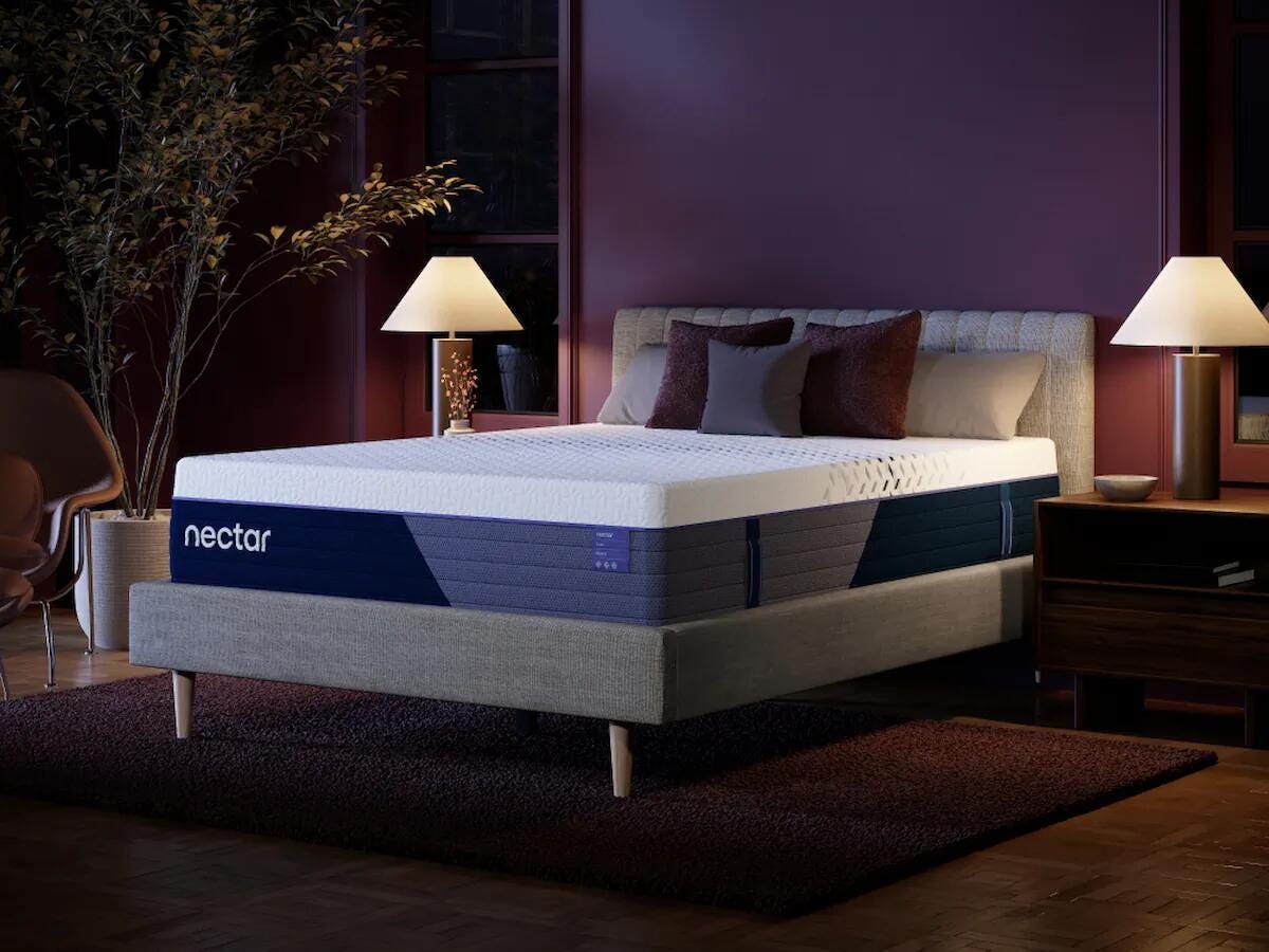 Nectar Luxe Hybrid California King Mattress in White, alternate view 8