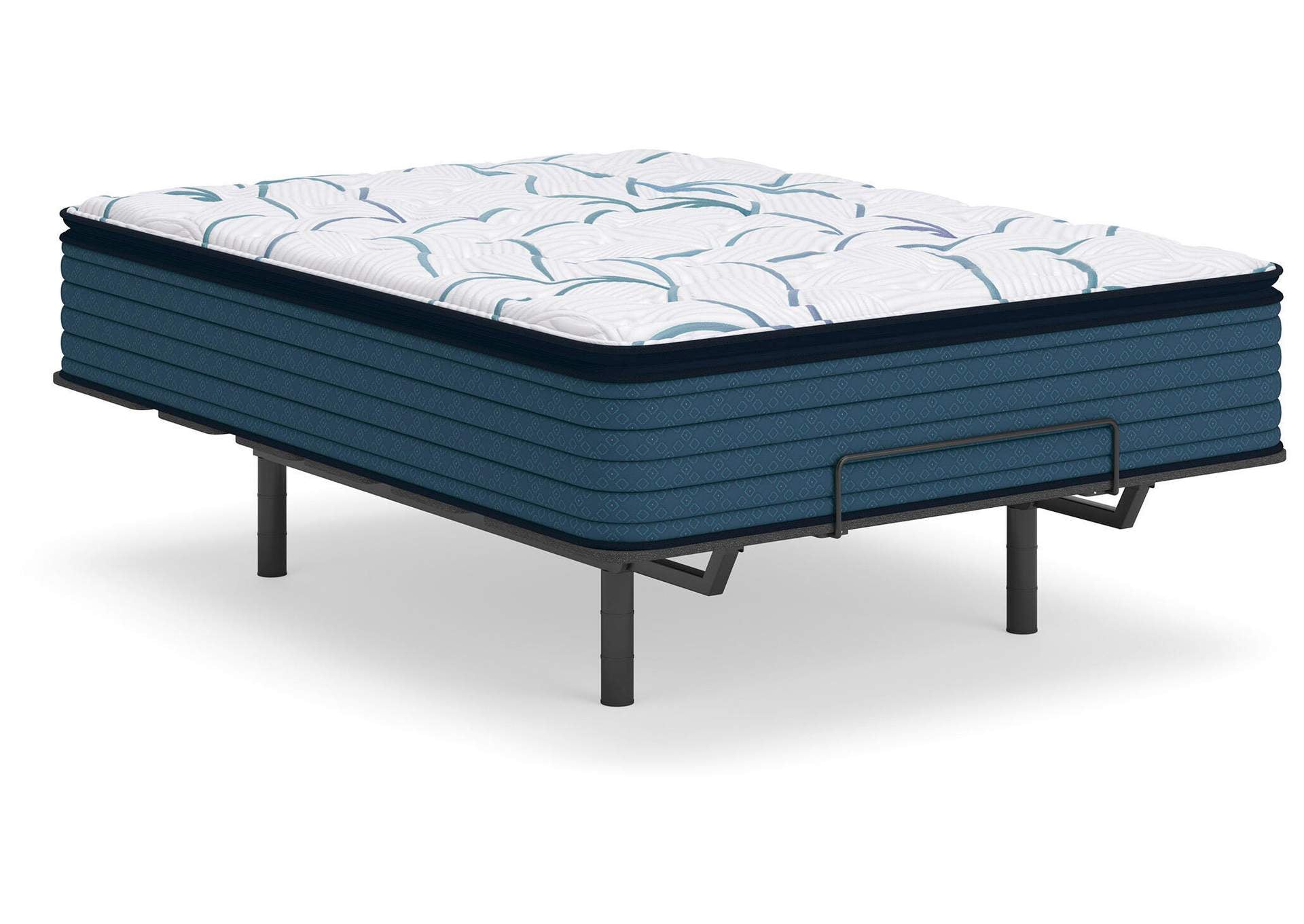 Limited Edition Plush PT 3.0 Queen Mattress angled view