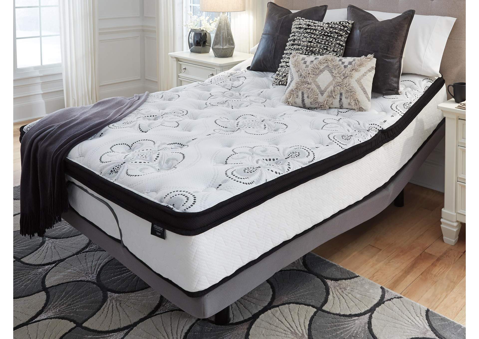 Chime 12 Inch Hybrid King Mattress in a Box room view
