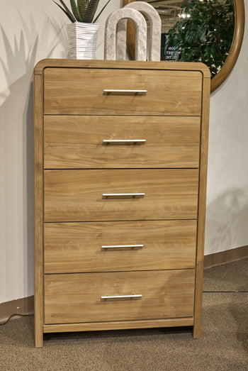 Gramburg Chest of Drawers in Warm Natural Brown, closed view