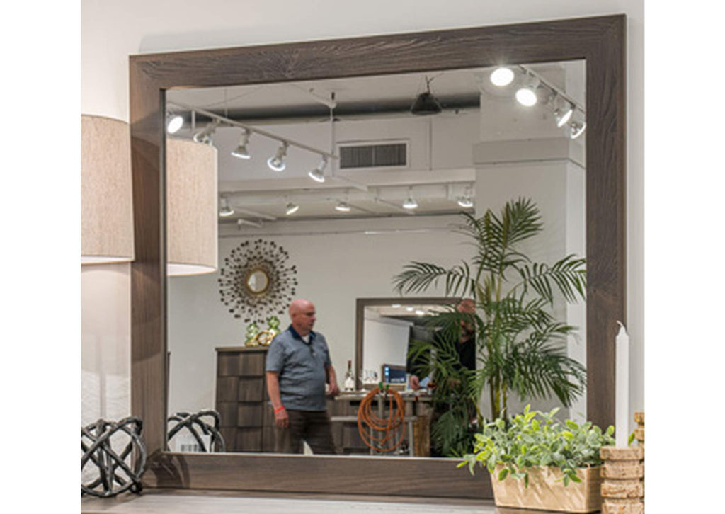 Vonitta Bay Bedroom Mirror room view