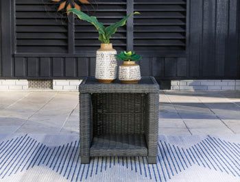 Elite Park Outdoor End Table in Gray