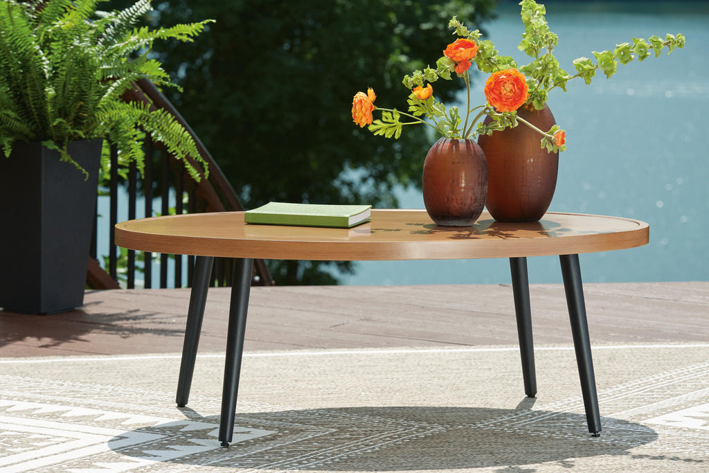 Horizon Hall Outdoor Coffee Table in Two-tone Brown, alternate view 3