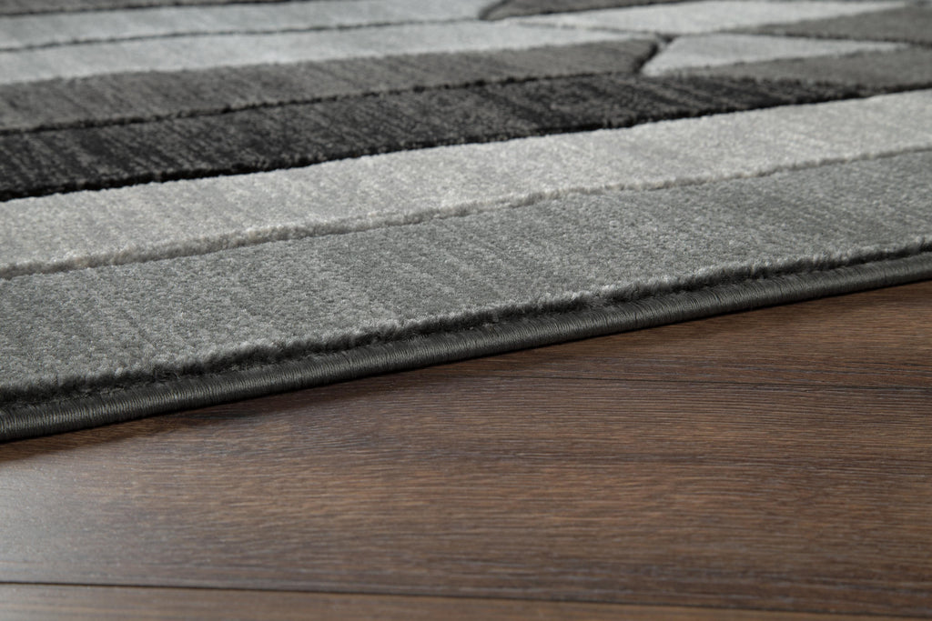 Chayse 5' x 6'7" Rug in Black/Gray, detail view