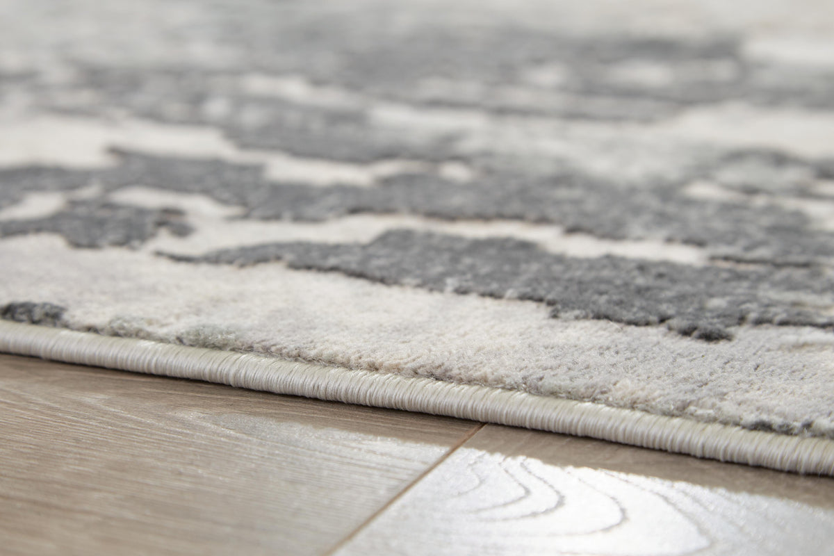 Mazatl 5'3" x 7'3" Rug in Multi, detail view