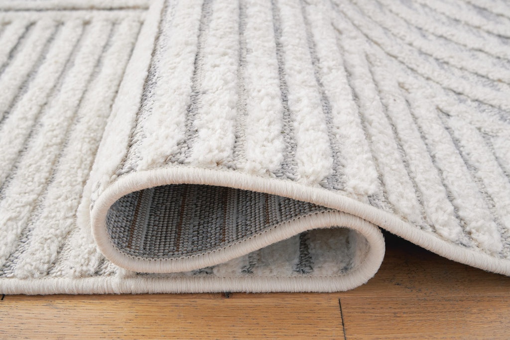 Lambworth 7'10" x 10' Rug in Gray/Cream, detail view