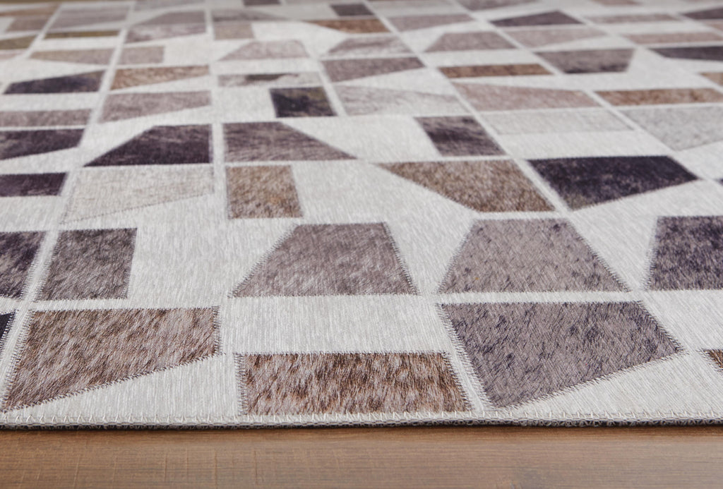 Jettner 5' x 7' Rug in Multi, detail view