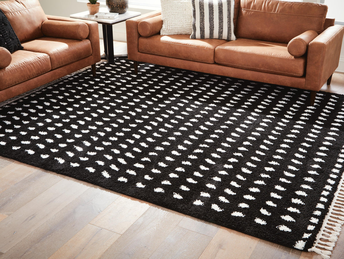 Minston 5' x 7' Rug in Black/White, alternate view 3