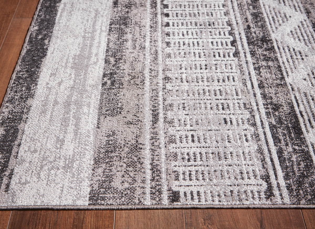 Henchester 5' x 7' Washable Rug in Multi, detail view