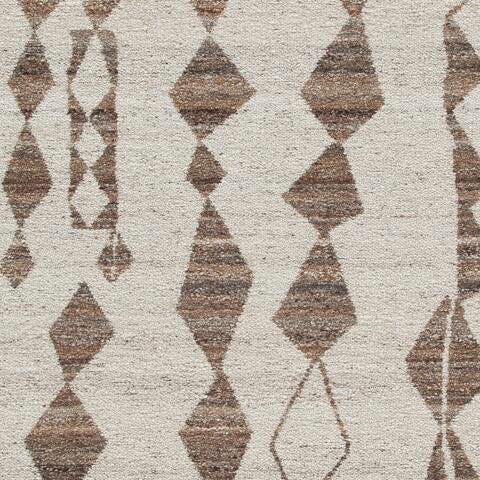 Brettler 5' x 7' Rug in Beige/Brown, fabric swatch