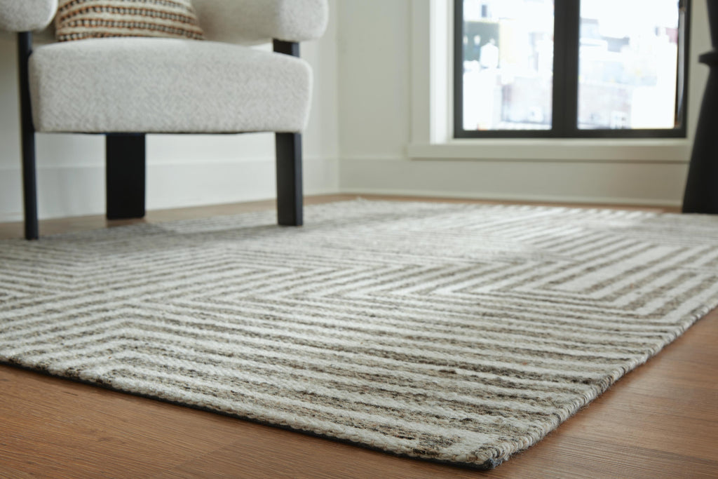Jossen 5' x 7' Rug in Ivory/Gray, detail view