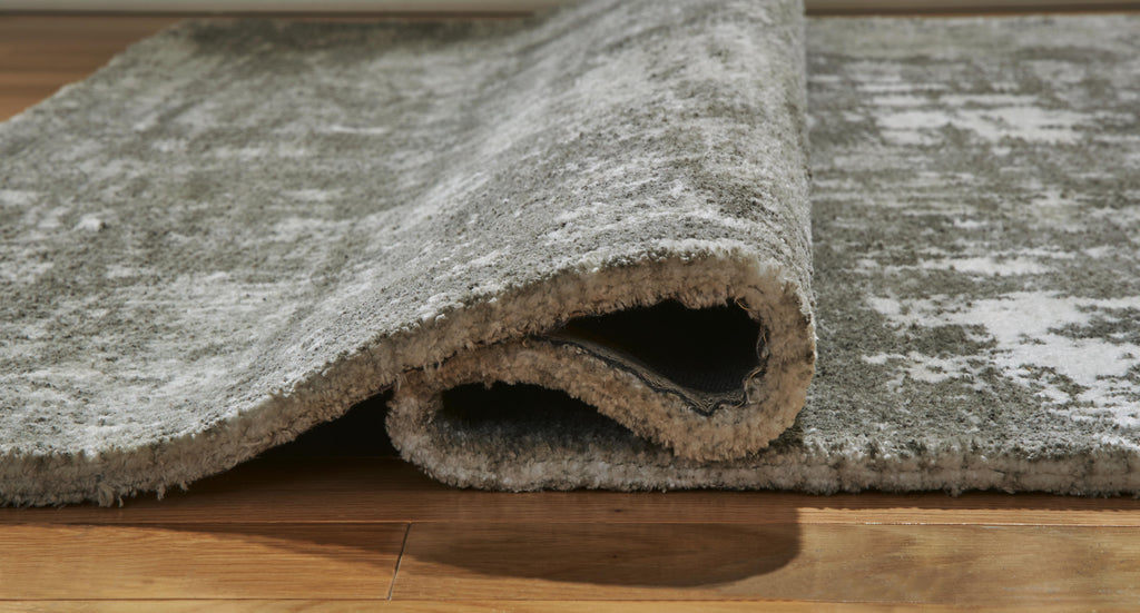 Valmontic 5' x 7' Rug in Gray, detail view