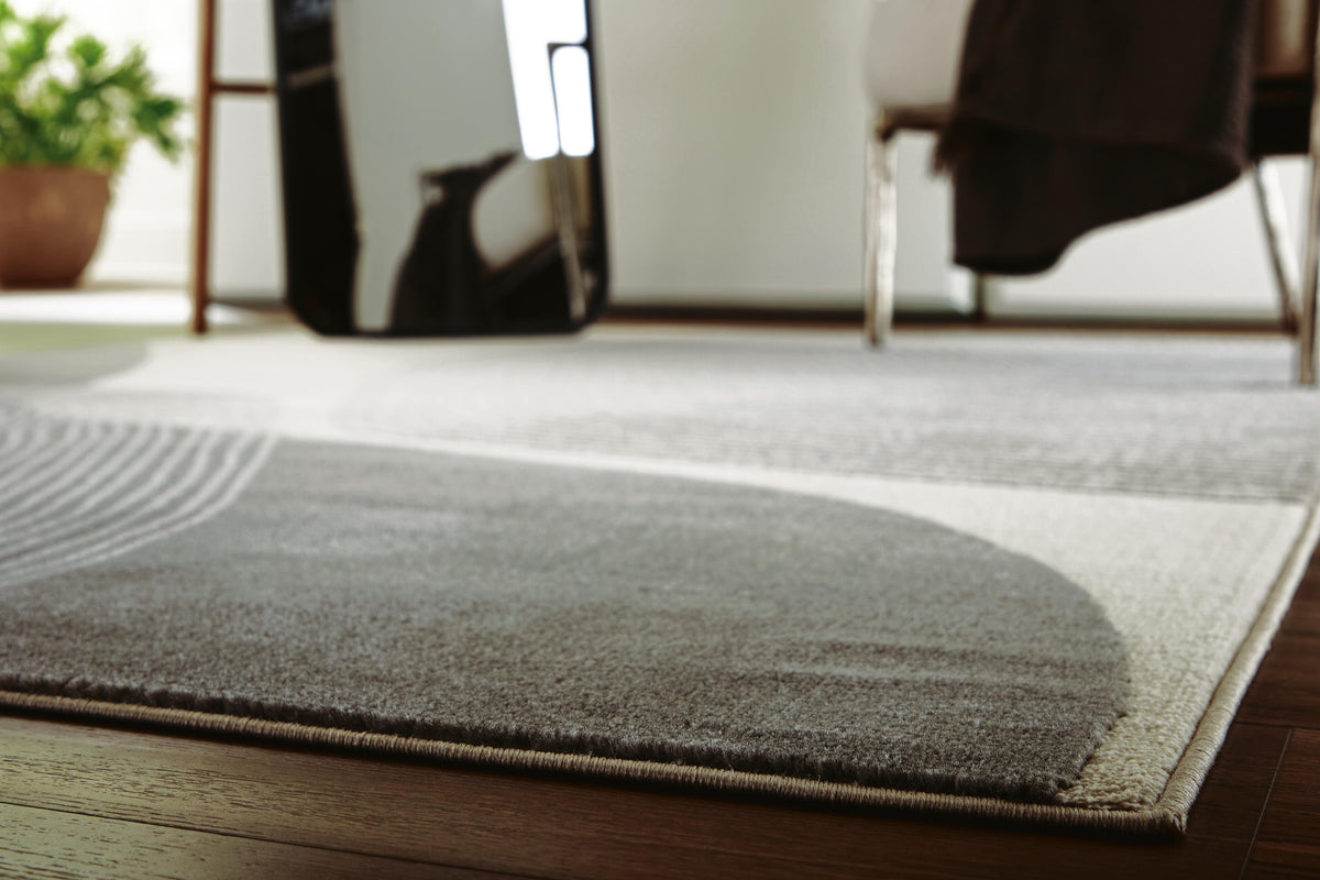 Winderburg 5' x 7' Rug in Gray/Ivory, detail view