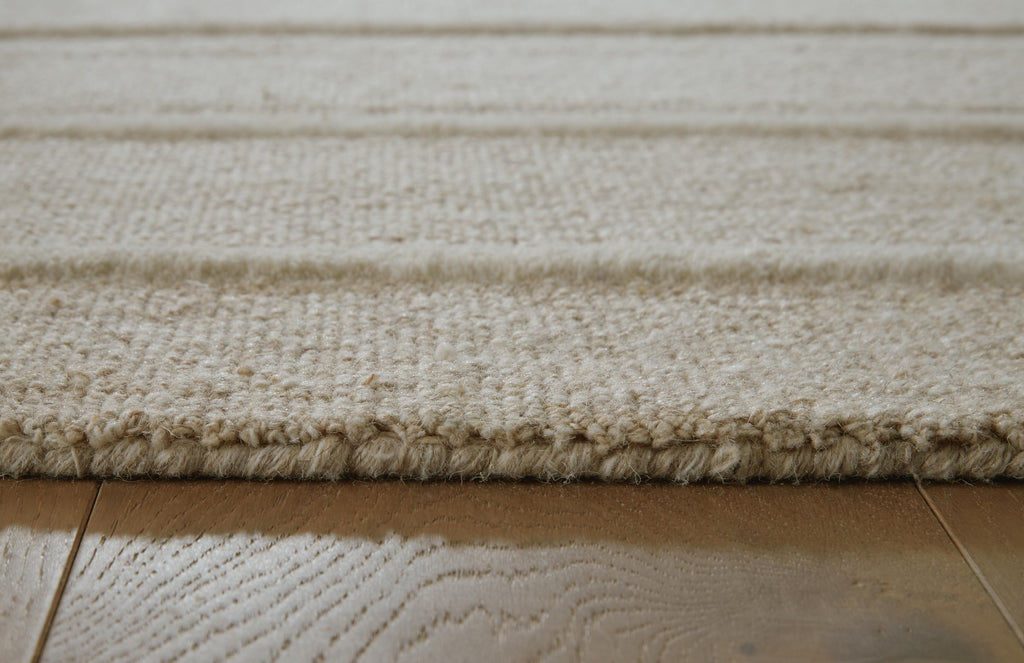 Teelgan Extra Large Rug in Ivory/Tan, detail view