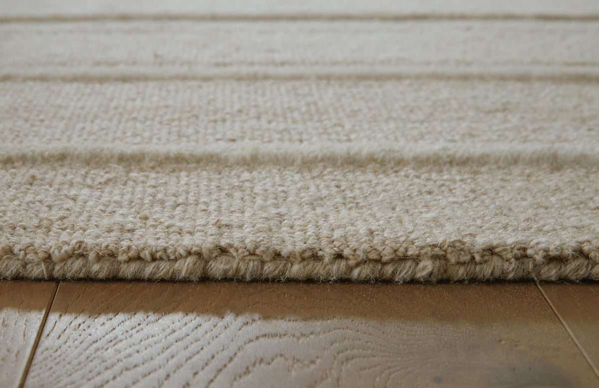Teelgan Extra Large Rug in Ivory/Tan, detail view