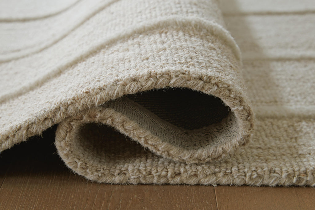 Teelgan Extra Large Rug in Ivory/Tan, detail view