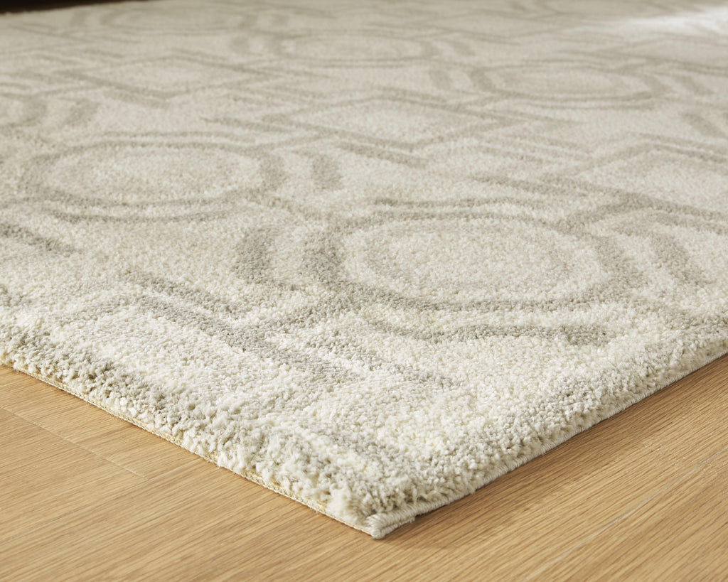 Maconville Medium Rug in Ivory/Gray, detail view