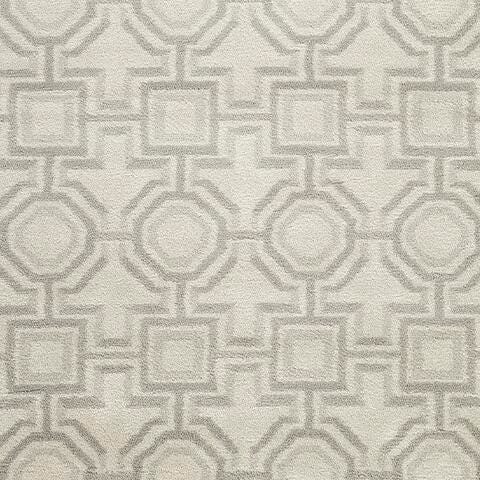 Maconville Medium Rug in Ivory/Gray, fabric swatch