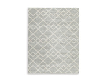 Unawick Large Rug in Gray/Ivory
