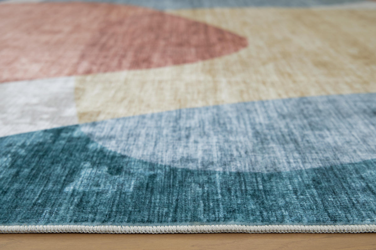 Chanleigh Washable 5' x 7' Area Rug in Multi, detail view