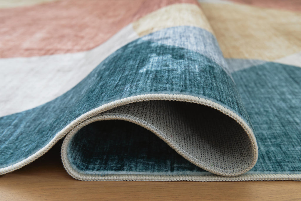Chanleigh Washable 5' x 7' Area Rug in Multi, detail view