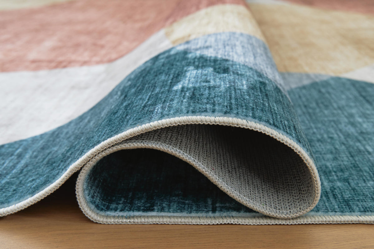 Chanleigh Washable 5' x 7' Area Rug in Multi, detail view