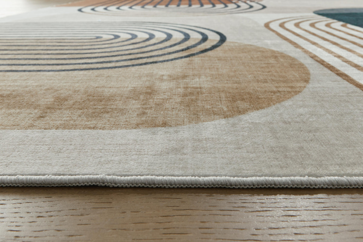 Farrendale Washable 5' x 7' Area Rug in Multi, detail view
