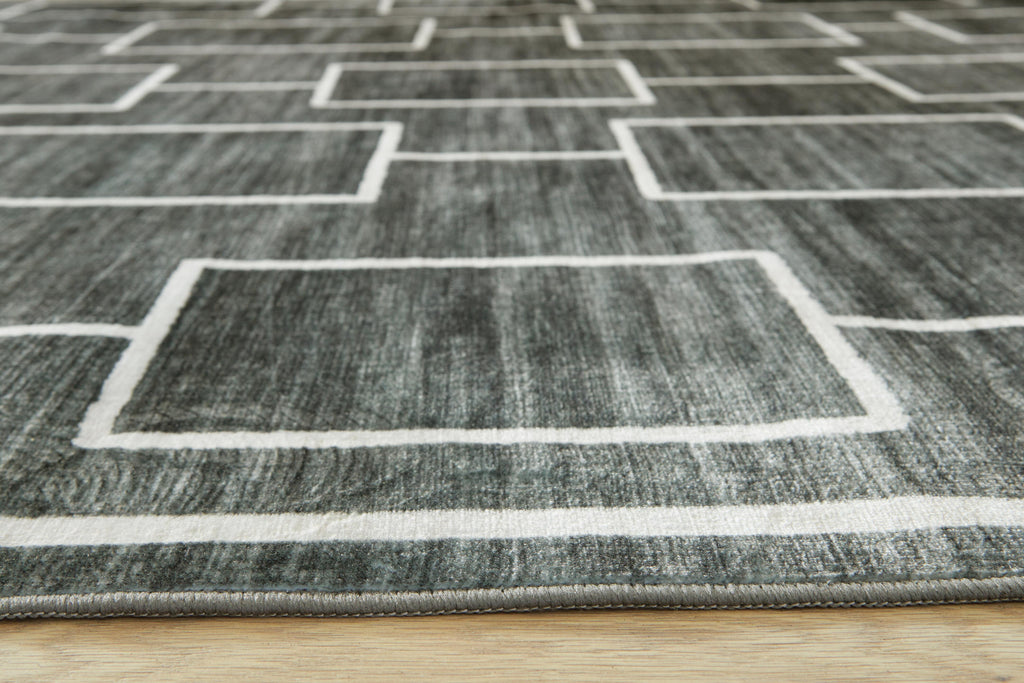 Elderland Washable 5' x 7' Area Rug in Black/Gray, detail view