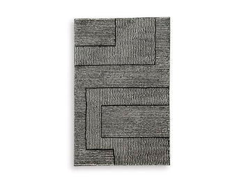 Kurtmen 5' x 7' Area Rug in Black/Ivory