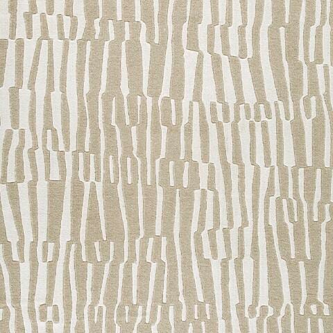 Corrbell 7'8" x 10' Area Rug in Beige/White, fabric swatch