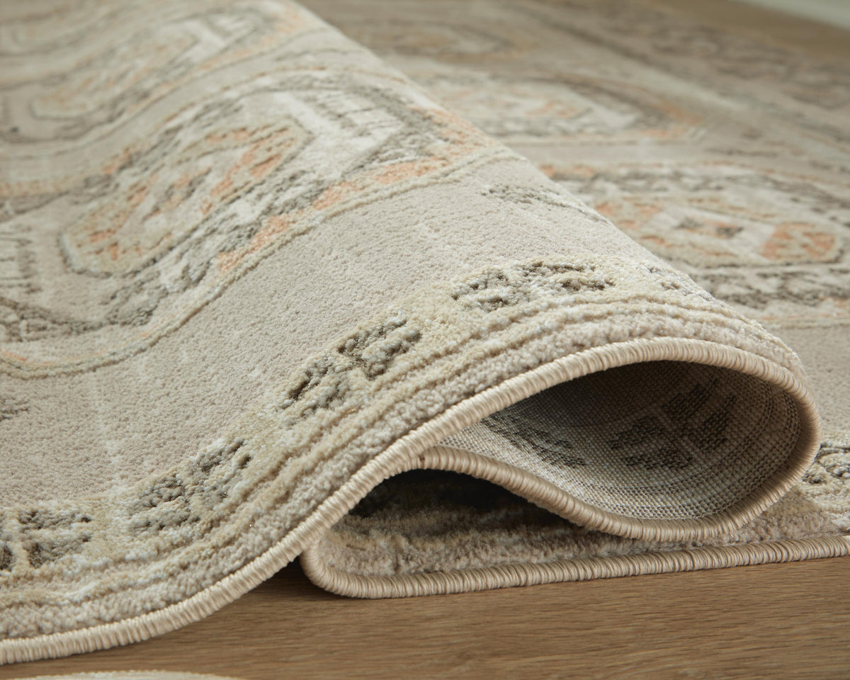 Bachby 5'3" x 7' Area Rug in Multi, detail view