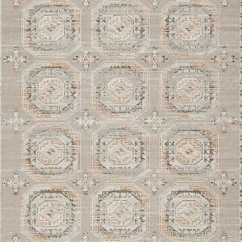 Bachby 5'3" x 7' Area Rug in Multi, fabric swatch