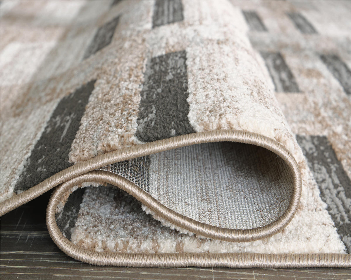 Alstone 5'3" x 7' Area Rug in Multi, detail view