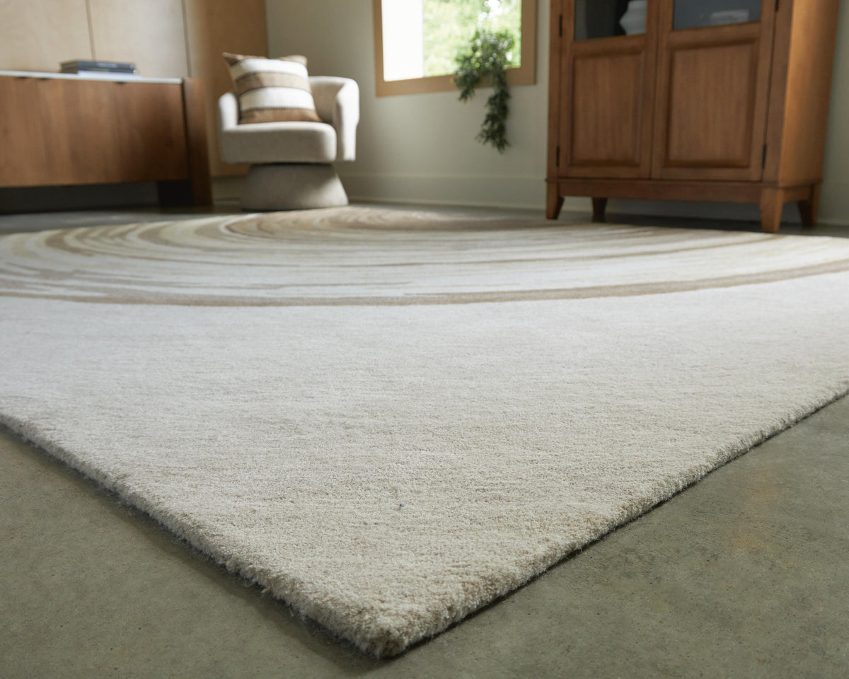 Rizwana 5' x 7' Area Rug in Ivory/Brown/Gray, detail view
