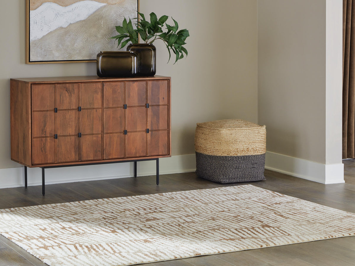 Uduak Medium Rug in Cream/Tan/Rust, lifestyle view