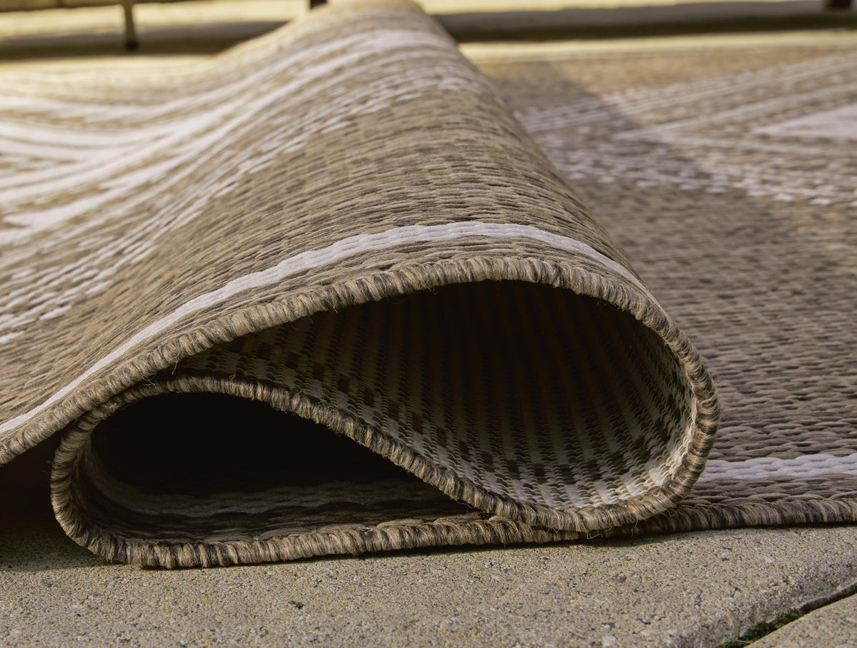 Dunsler Indoor/Outdoor 8' x 10' Rug in Brown/Cream, detail view